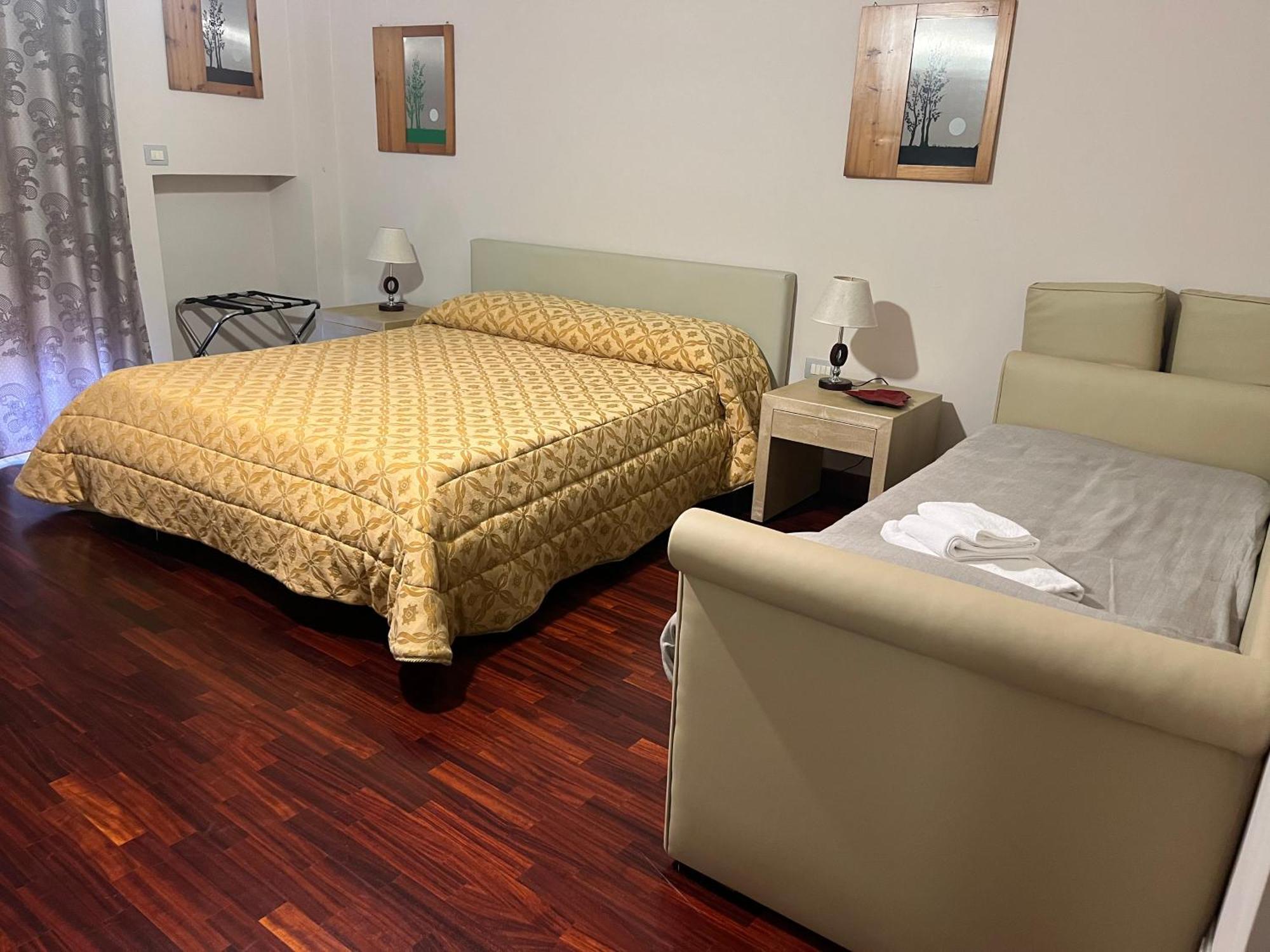 Gioviale Rooms Portici Kültér fotó
