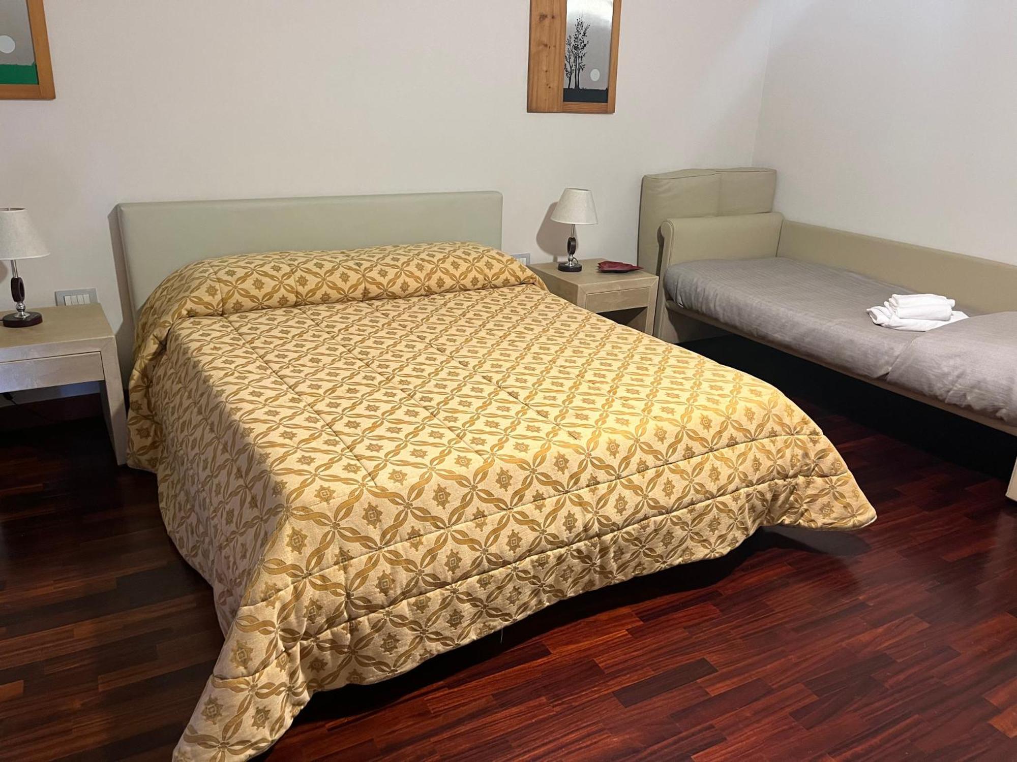 Gioviale Rooms Portici Kültér fotó
